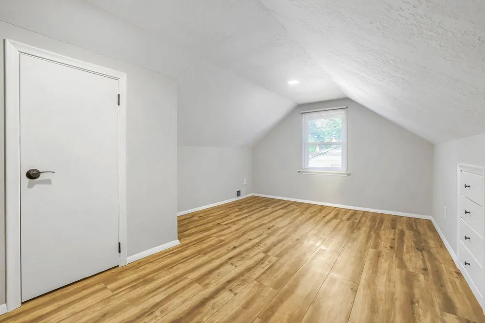 3694 Upper 73rd Street E Inver Grove Heights, MN 55076
