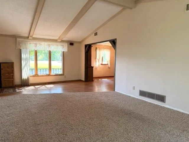 2022 River Road Windom, MN 56101