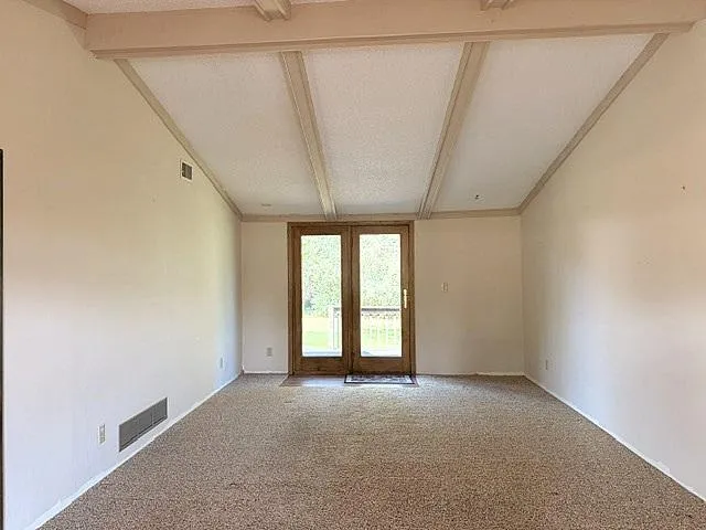 2022 River Road Windom, MN 56101