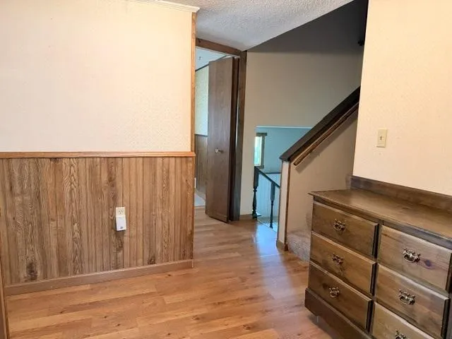 2022 River Road Windom, MN 56101