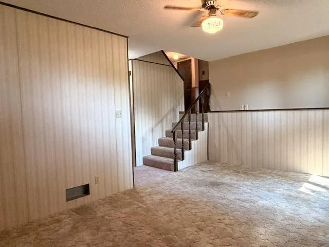 2022 River Road Windom, MN 56101