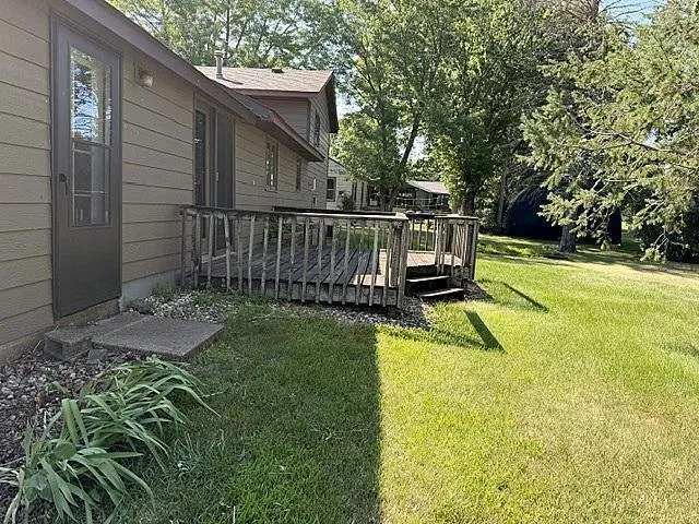 2022 River Road Windom, MN 56101