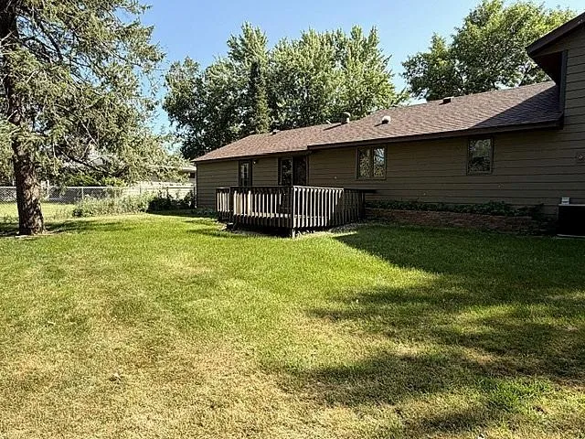 2022 River Road Windom, MN 56101