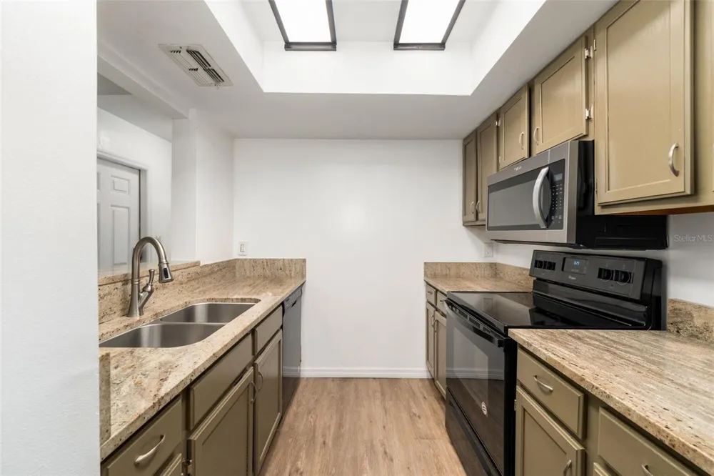 825 SW 55TH TERRACE Gainesville, FL 32607