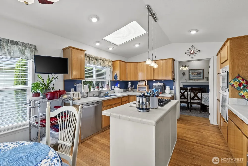 27229 217th Place SE #162 Maple Valley, WA 98038