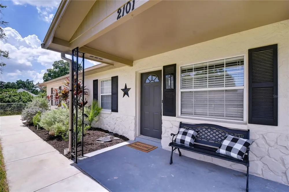 2101 W HAMILTON AVENUE Tampa, FL 33604