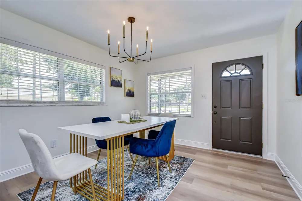 2101 W HAMILTON AVENUE Tampa, FL 33604