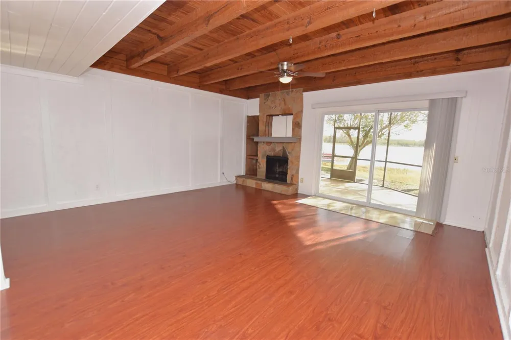 2221 9TH ST SE Winter Haven, FL 33880