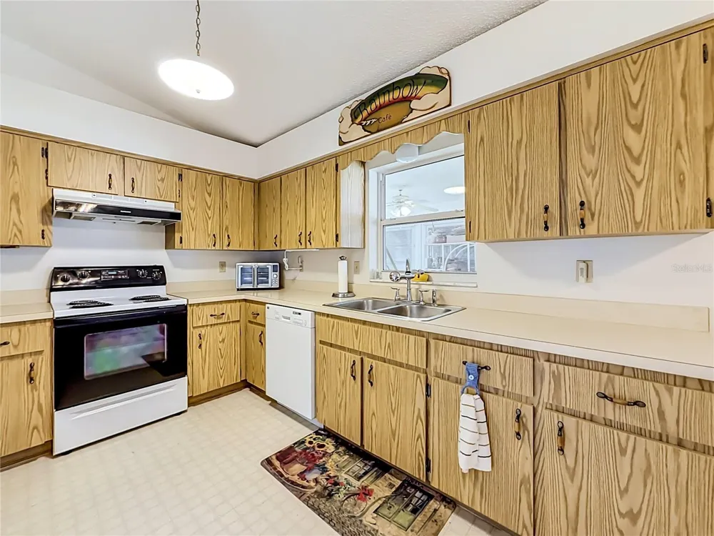 33909 LINDA LANE Leesburg, FL 34788