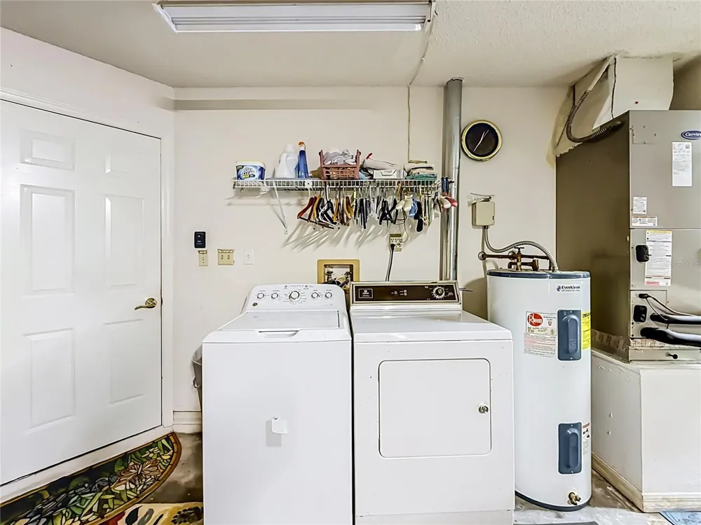 33909 LINDA LANE Leesburg, FL 34788