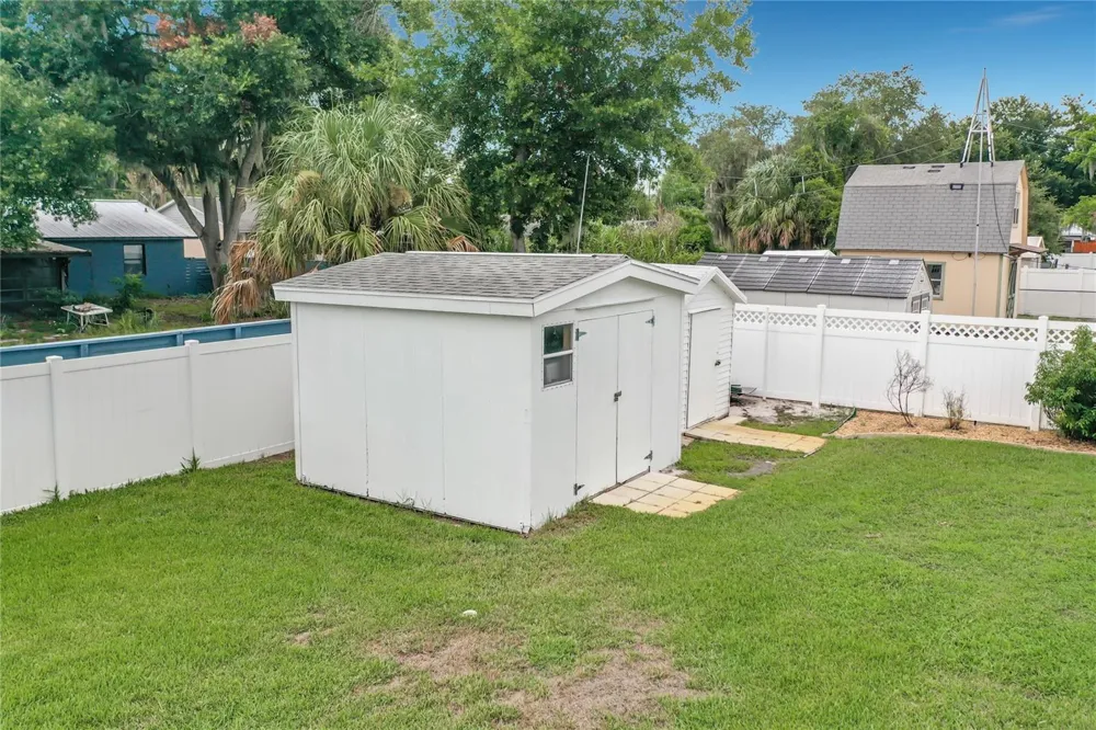 33909 LINDA LANE Leesburg, FL 34788
