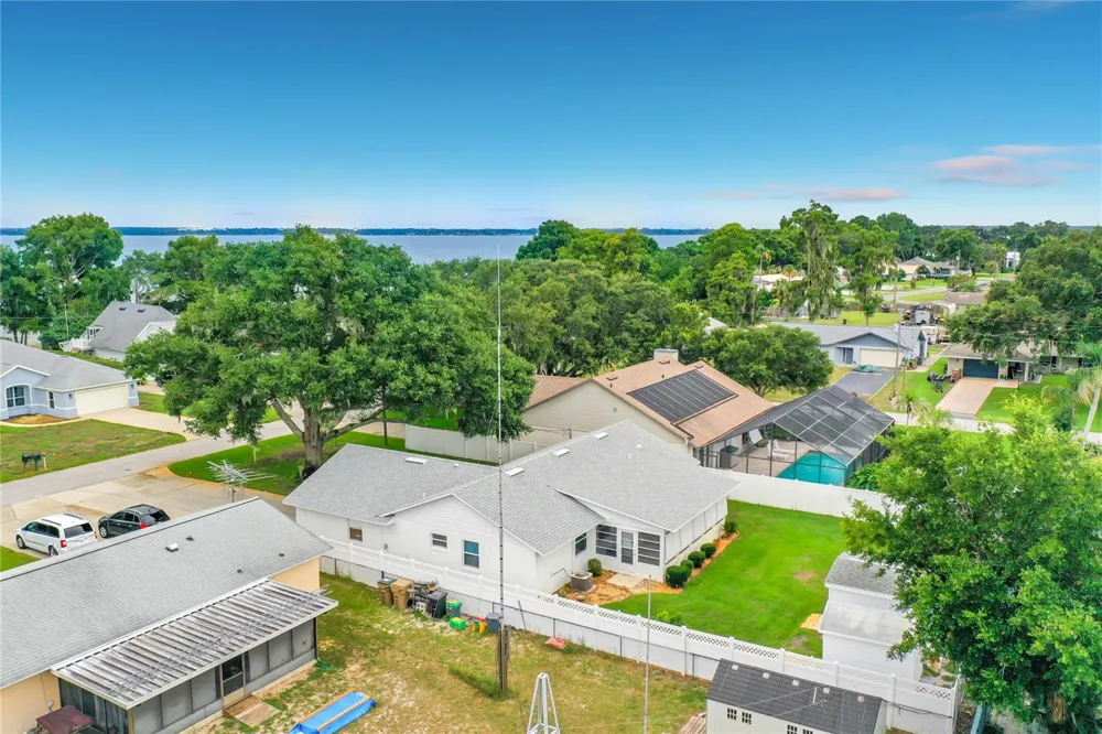 33909 LINDA LANE Leesburg, FL 34788