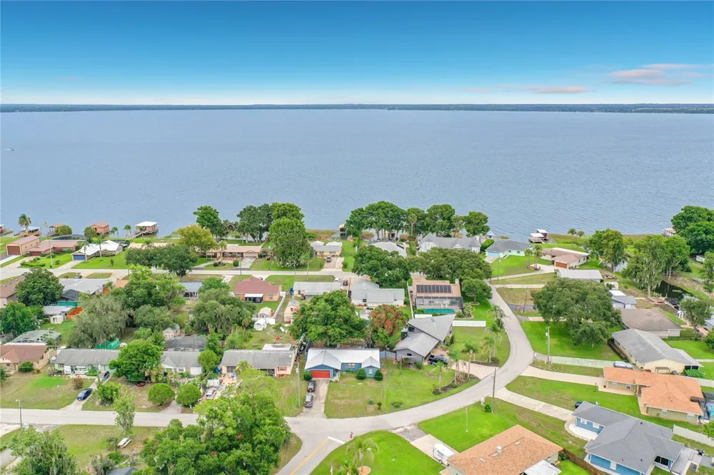 33909 LINDA LANE Leesburg, FL 34788