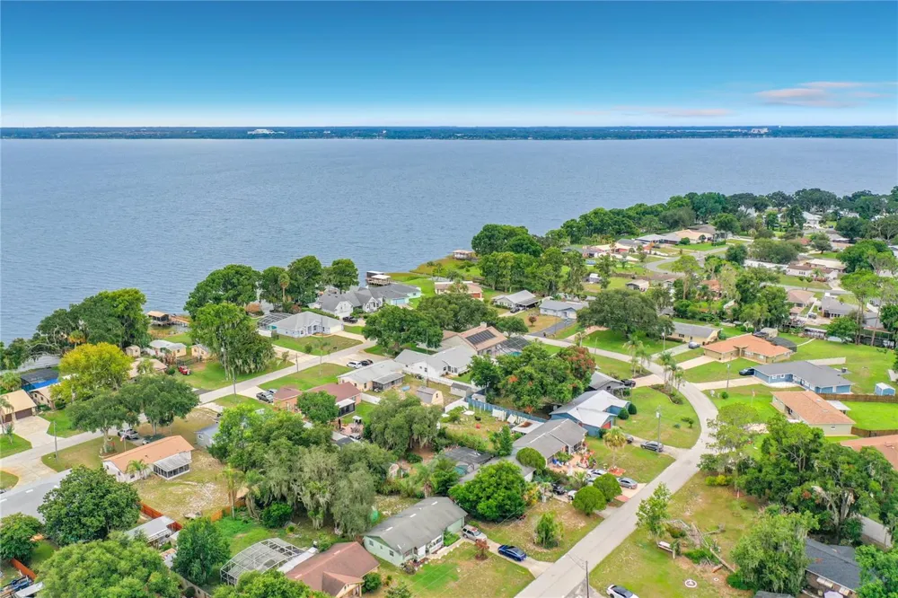 33909 LINDA LANE Leesburg, FL 34788