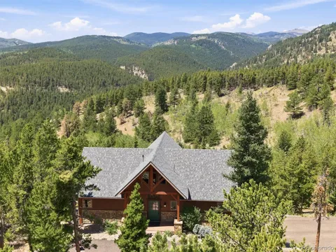 672 Paradise Valley Parkway