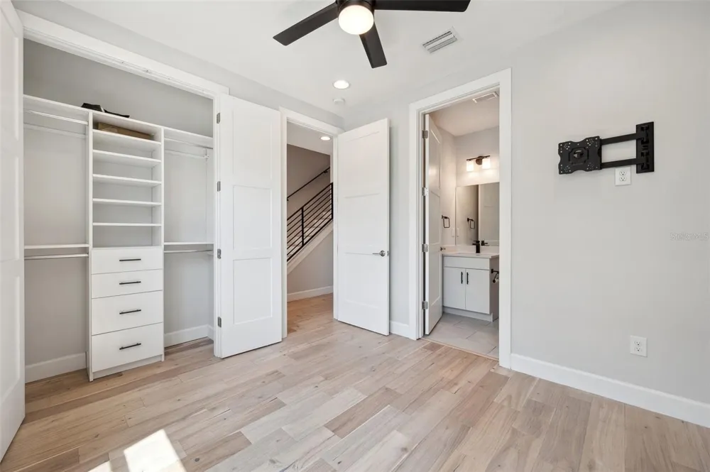 401 OREGON AVENUE #9 Tampa, FL 33606