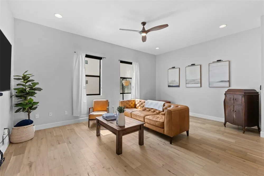 401 OREGON AVENUE #9 Tampa, FL 33606