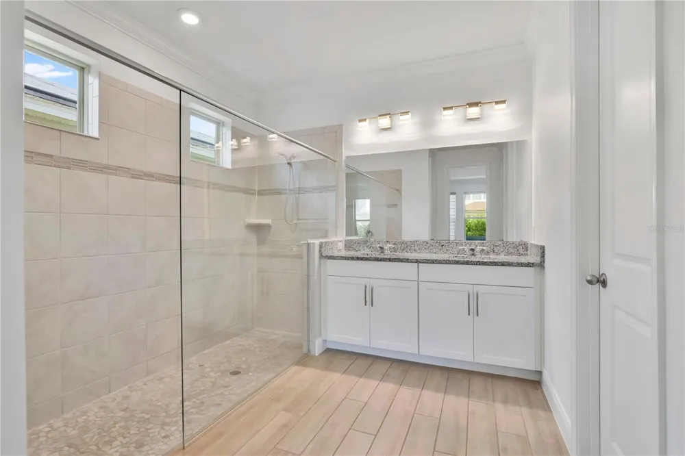 8318 VIVARO ISLE WAY Windermere, FL 34786