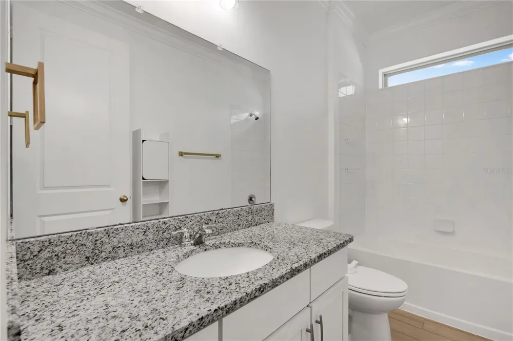 8318 VIVARO ISLE WAY Windermere, FL 34786