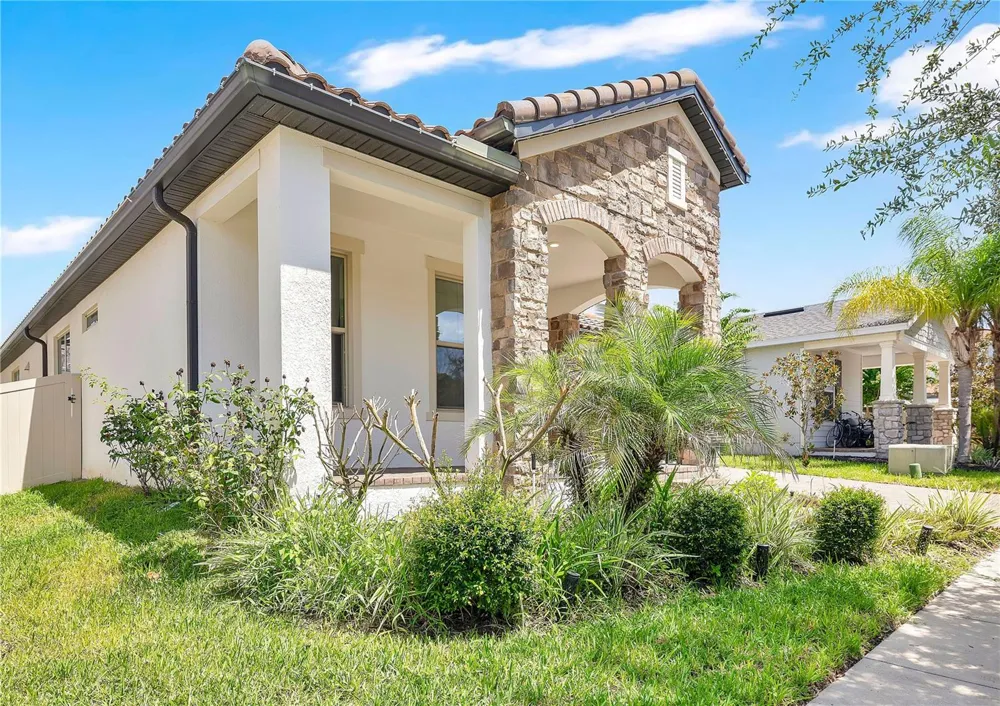 8318 VIVARO ISLE WAY Windermere, FL 34786