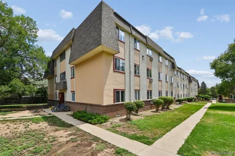 707 W 96th Ave #18