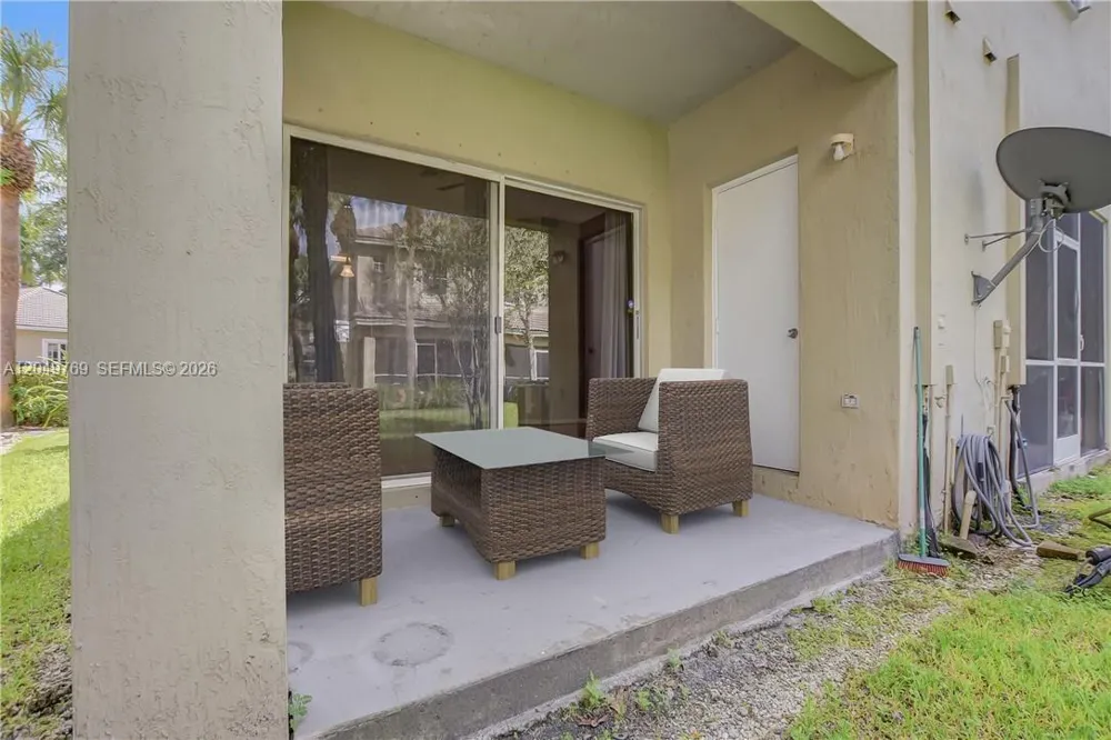 340 SW 121st Ter #340 Pembroke Pines, FL 33025