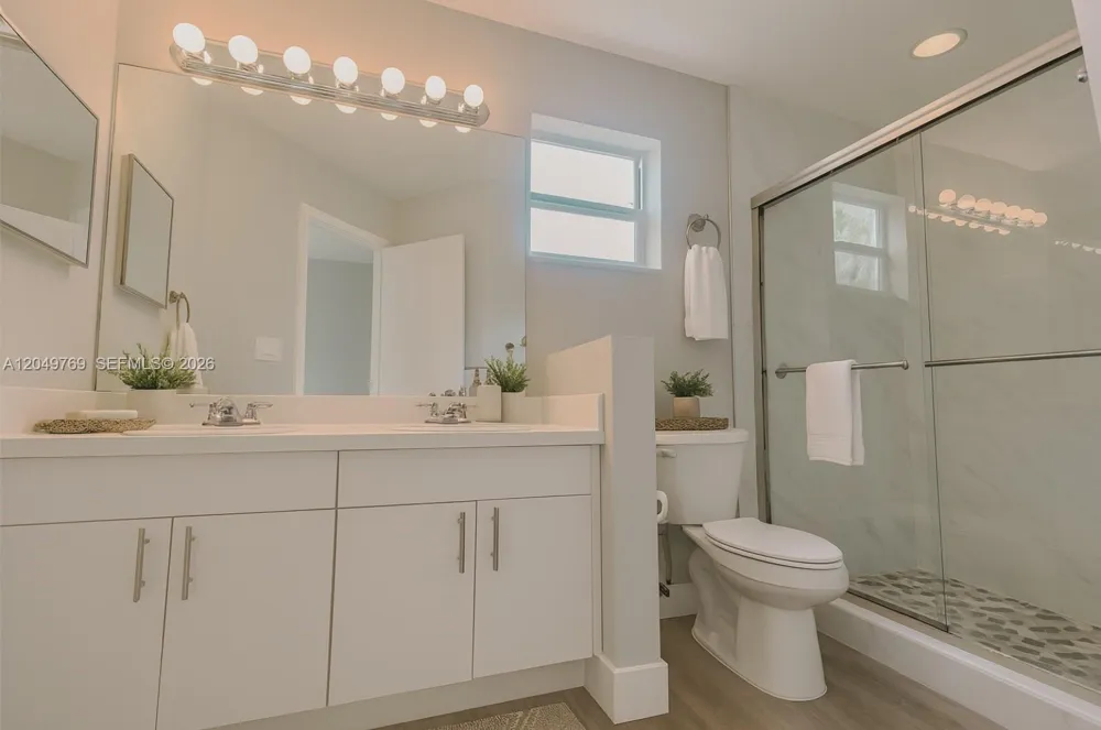 340 SW 121st Ter #340 Pembroke Pines, FL 33025