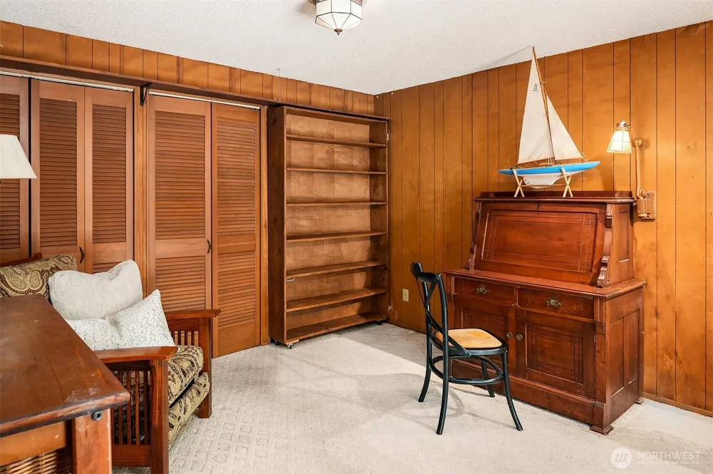 1260 168th Avenue NE Bellevue, WA 98008