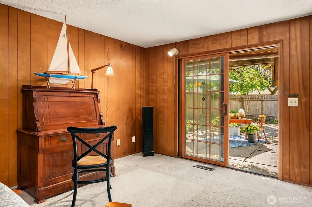1260 168th Avenue NE Bellevue, WA 98008