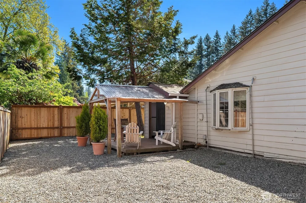 1260 168th Avenue NE Bellevue, WA 98008