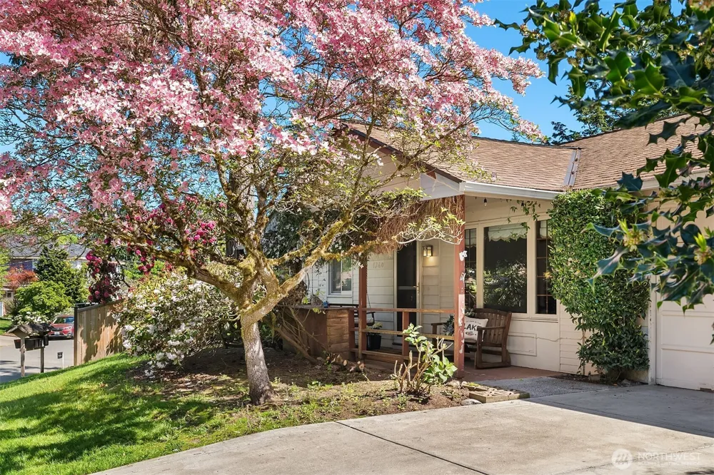 1260 168th Avenue NE Bellevue, WA 98008