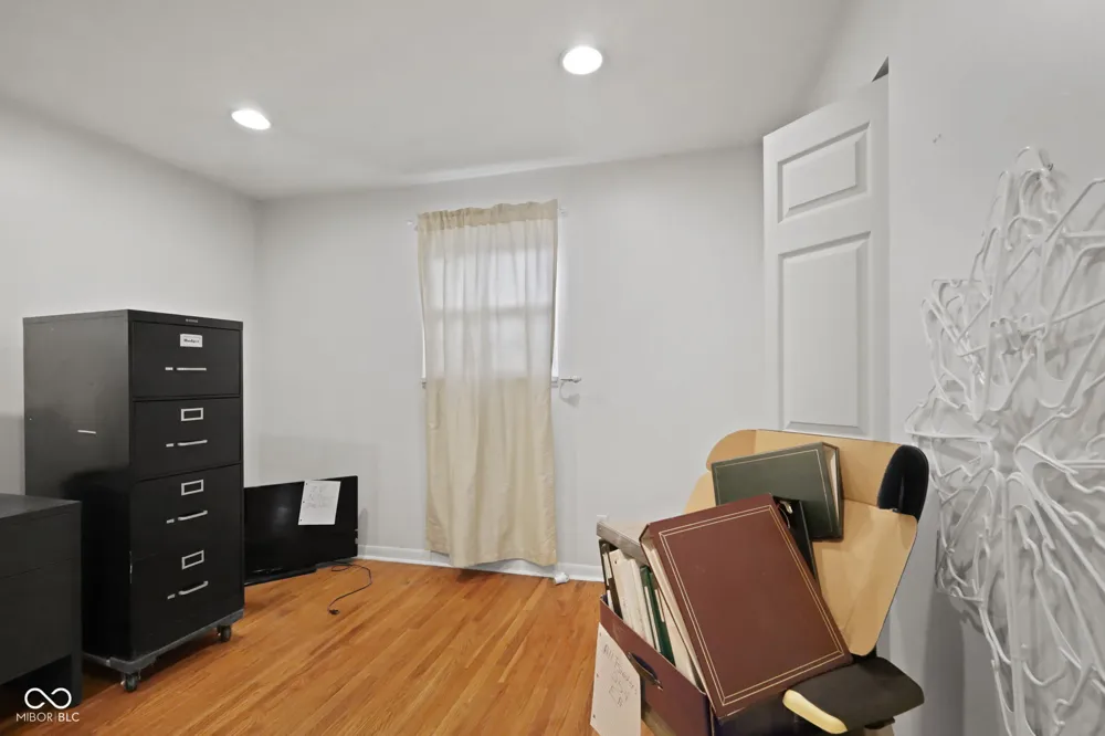 9 Kiefer Court Beech Grove, IN 46107