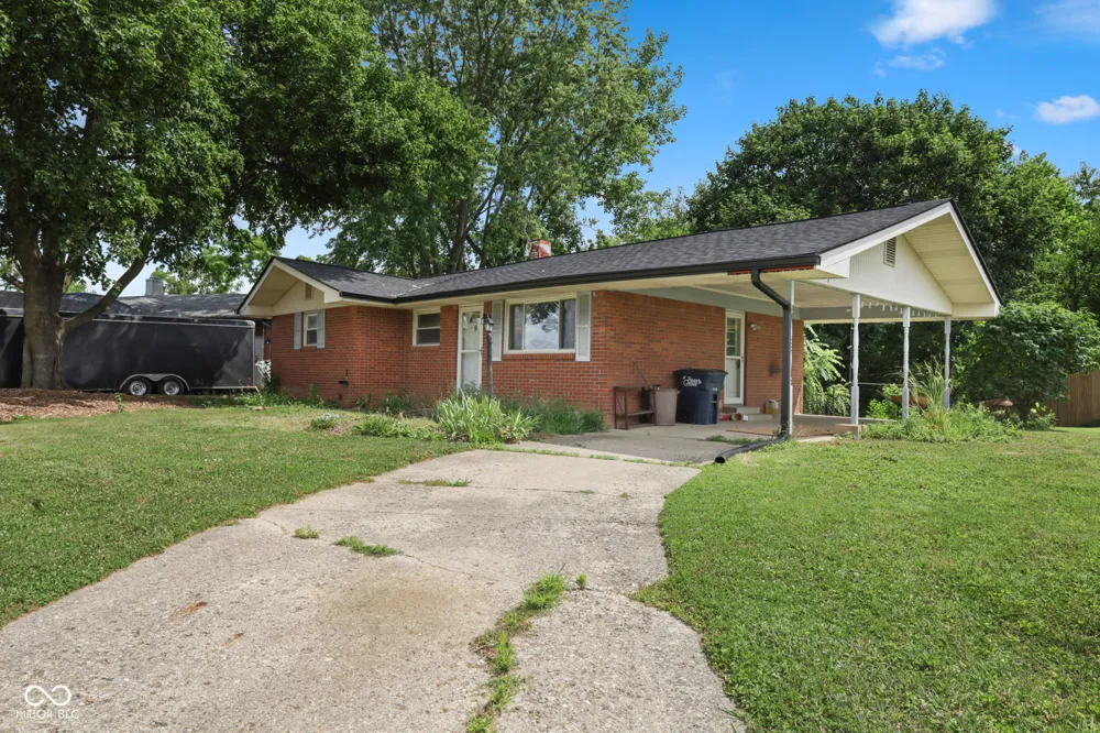9 Kiefer Court Beech Grove, IN 46107