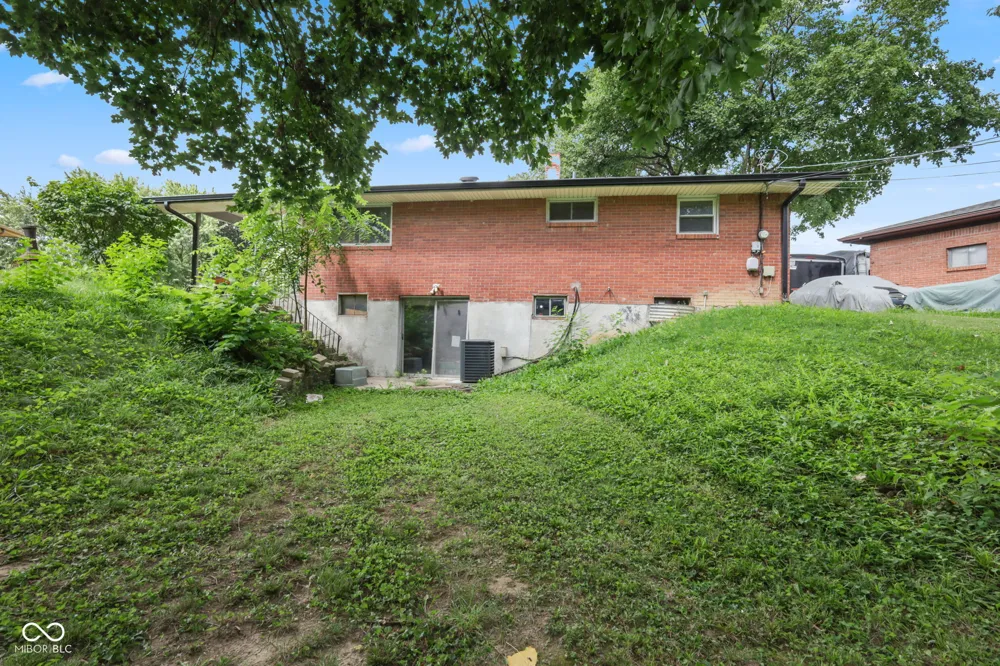 9 Kiefer Court Beech Grove, IN 46107