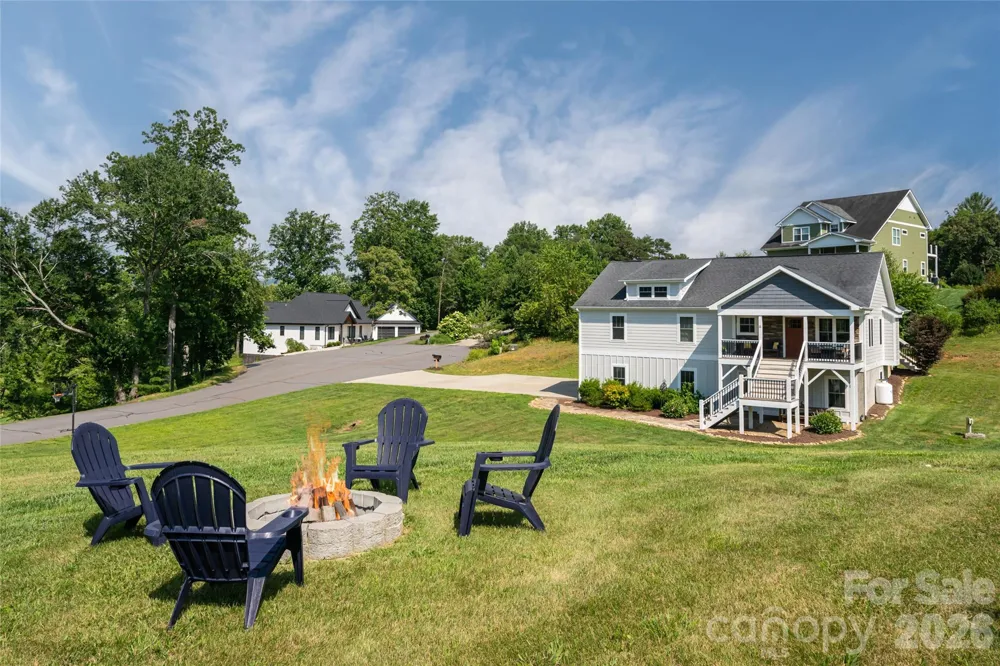 11 Ibbie Roberts Road Alexander, NC 28701