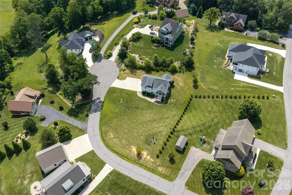 11 Ibbie Roberts Road Alexander, NC 28701