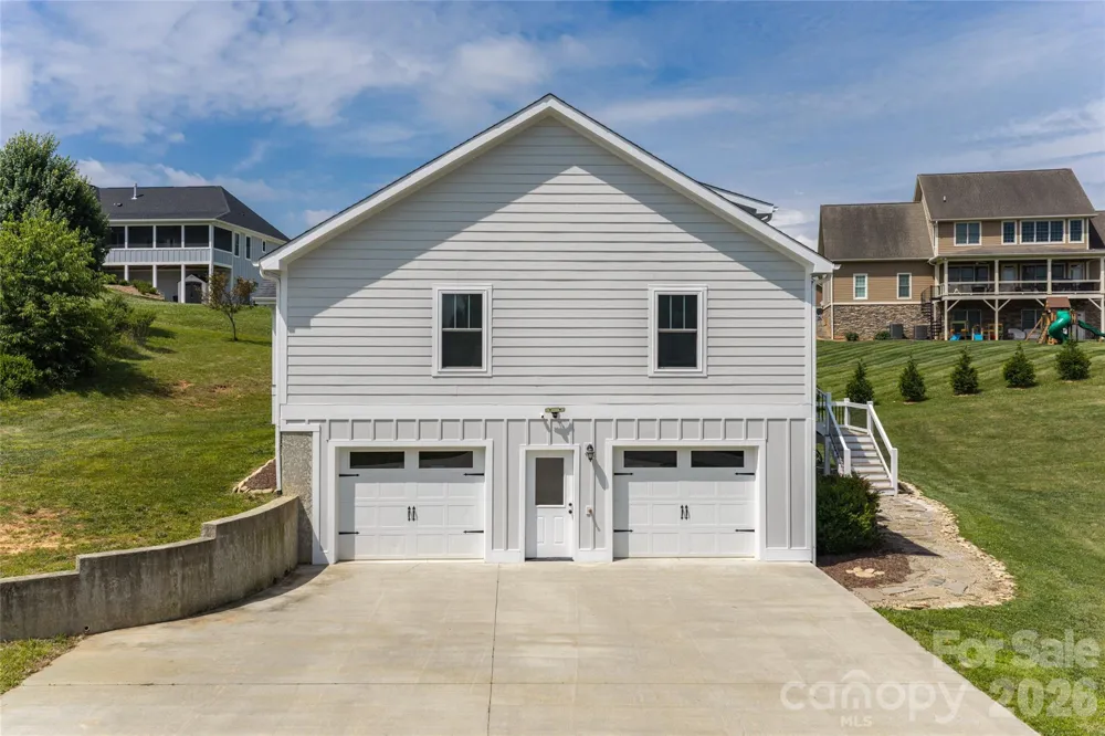 11 Ibbie Roberts Road Alexander, NC 28701