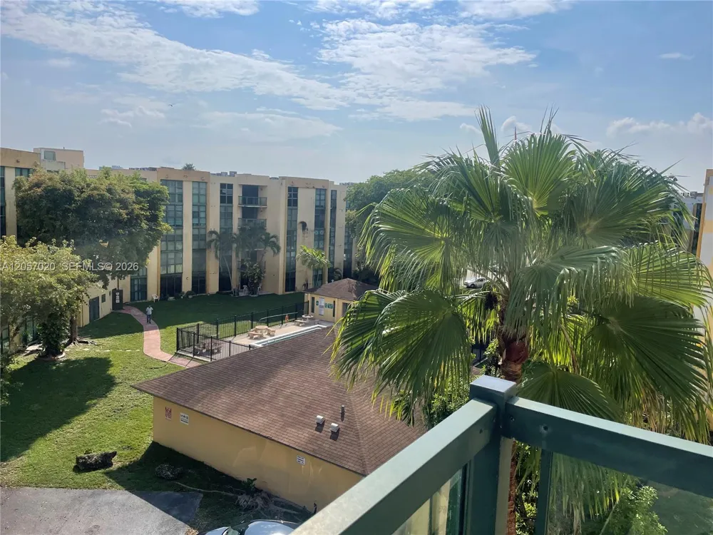 11780 SW 18th St #510-2 Miami, FL 33175