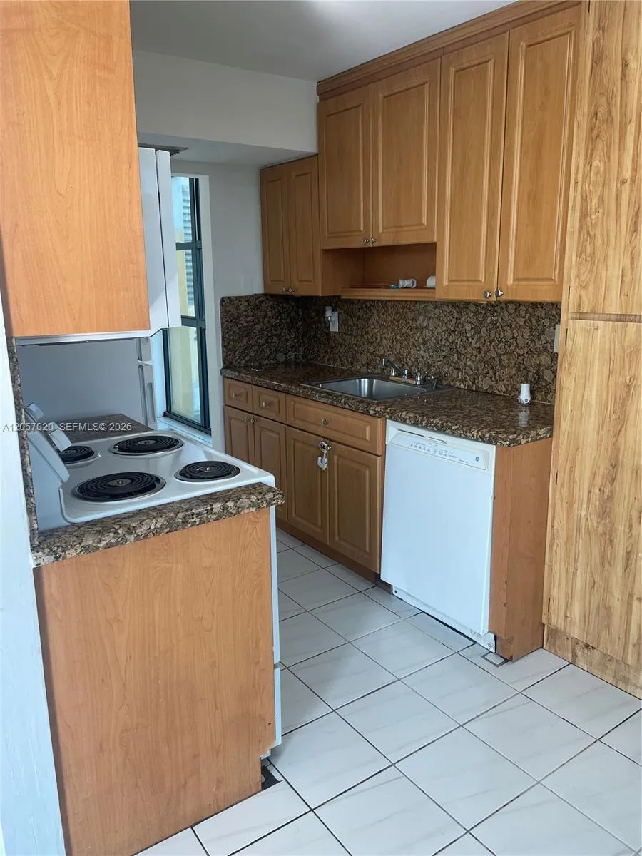11780 SW 18th St #510-2 Miami, FL 33175