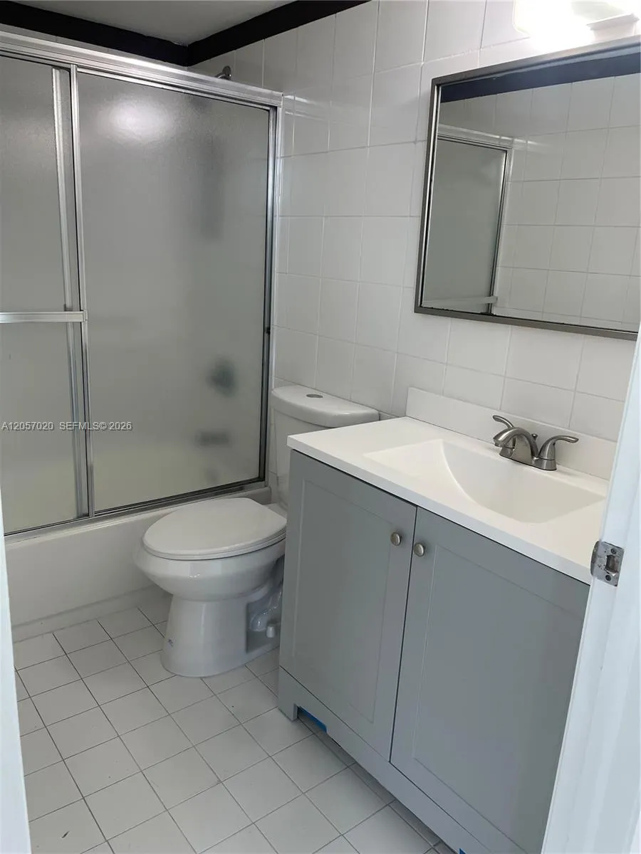 11780 SW 18th St #510-2 Miami, FL 33175