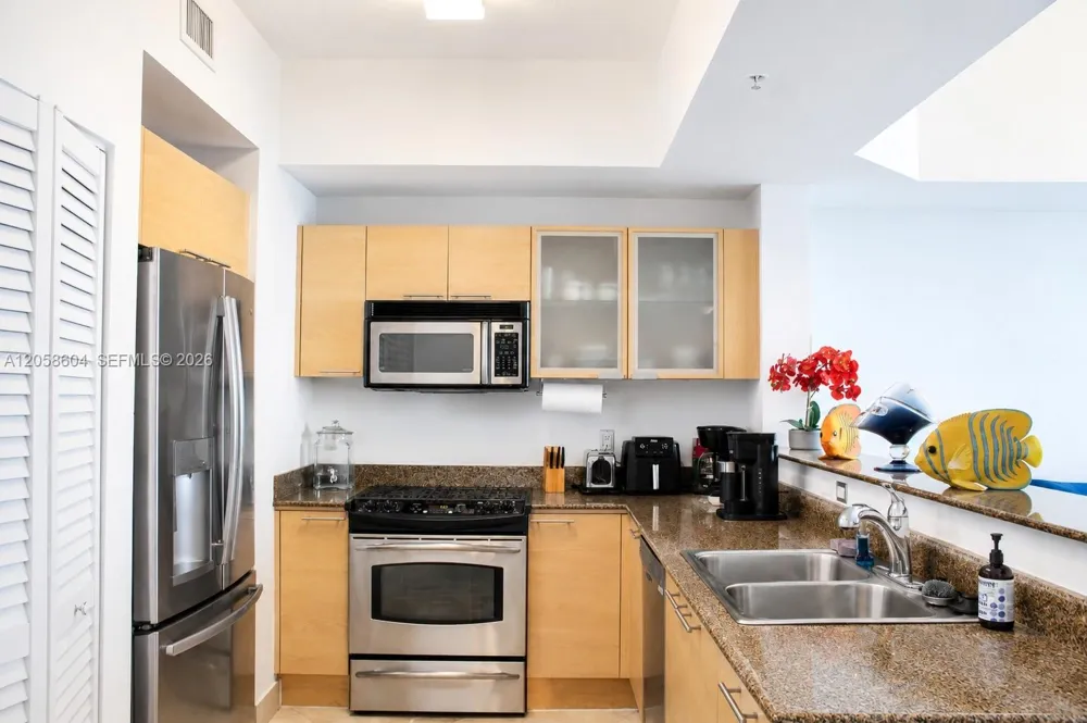 16699 Collins Ave #1003 Sunny Isles Beach, FL 33160