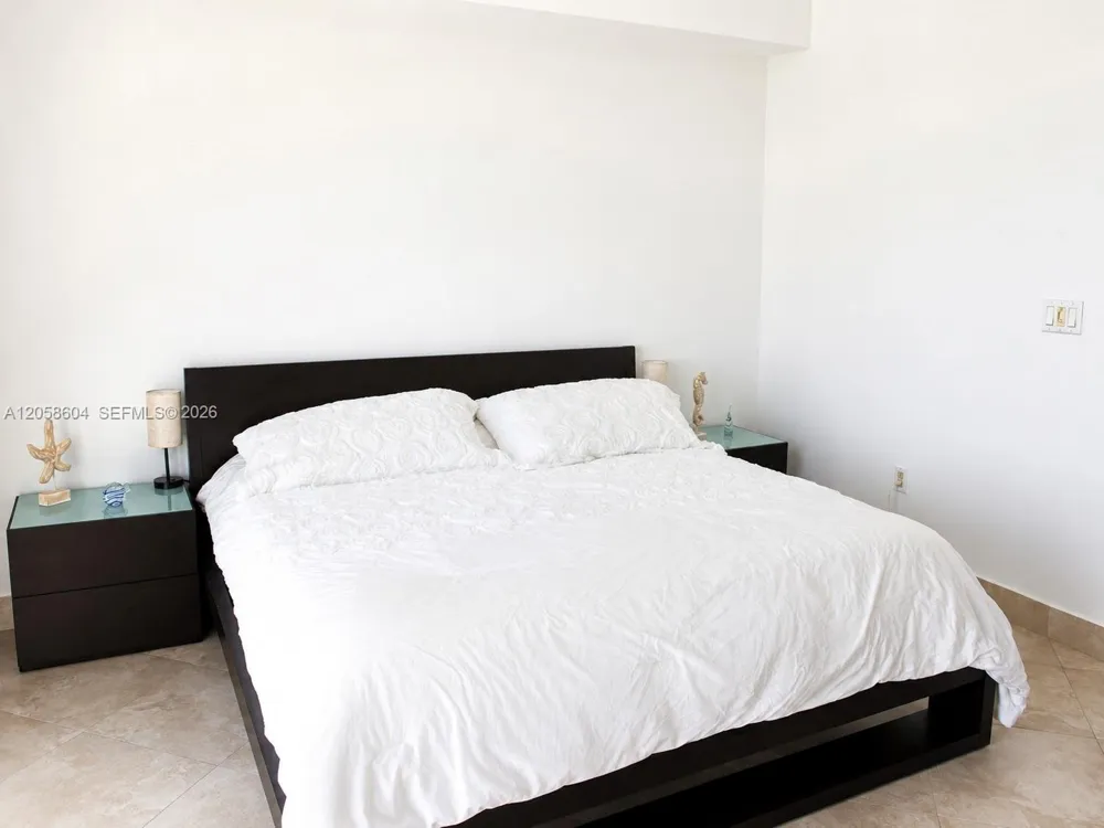 16699 Collins Ave #1003 Sunny Isles Beach, FL 33160
