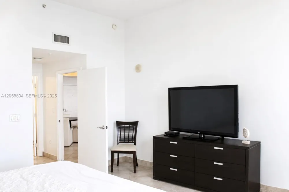 16699 Collins Ave #1003 Sunny Isles Beach, FL 33160
