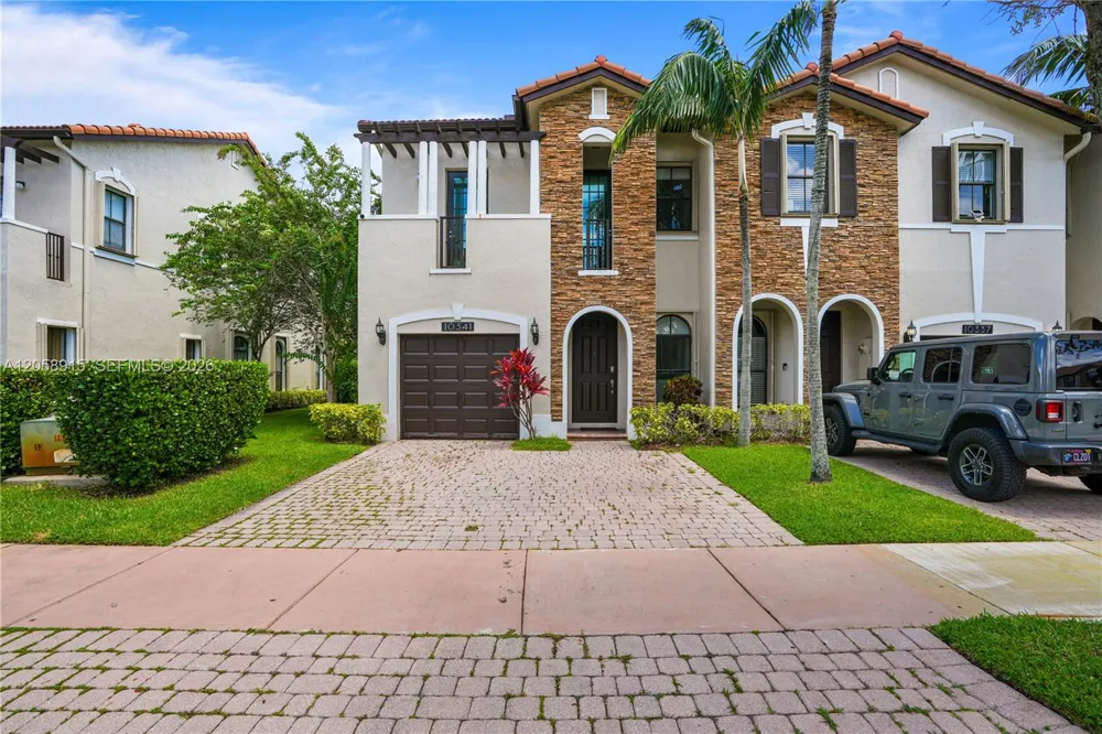 10341 NW 32nd Ter Doral, FL 33172