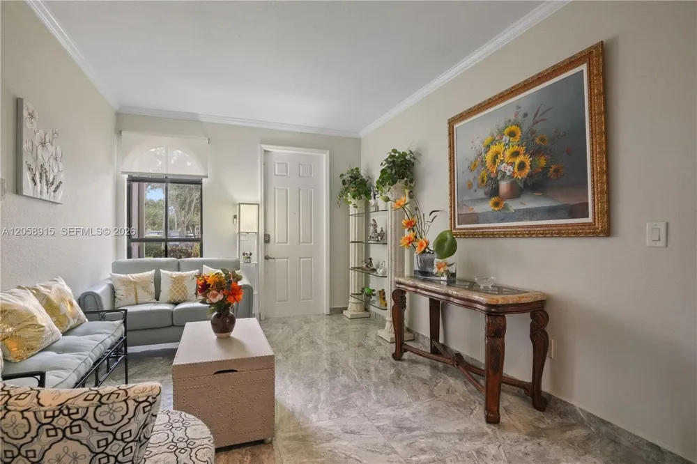 10341 NW 32nd Ter Doral, FL 33172