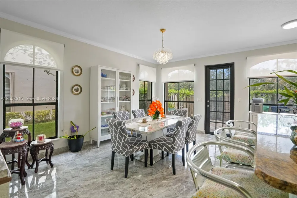 10341 NW 32nd Ter Doral, FL 33172