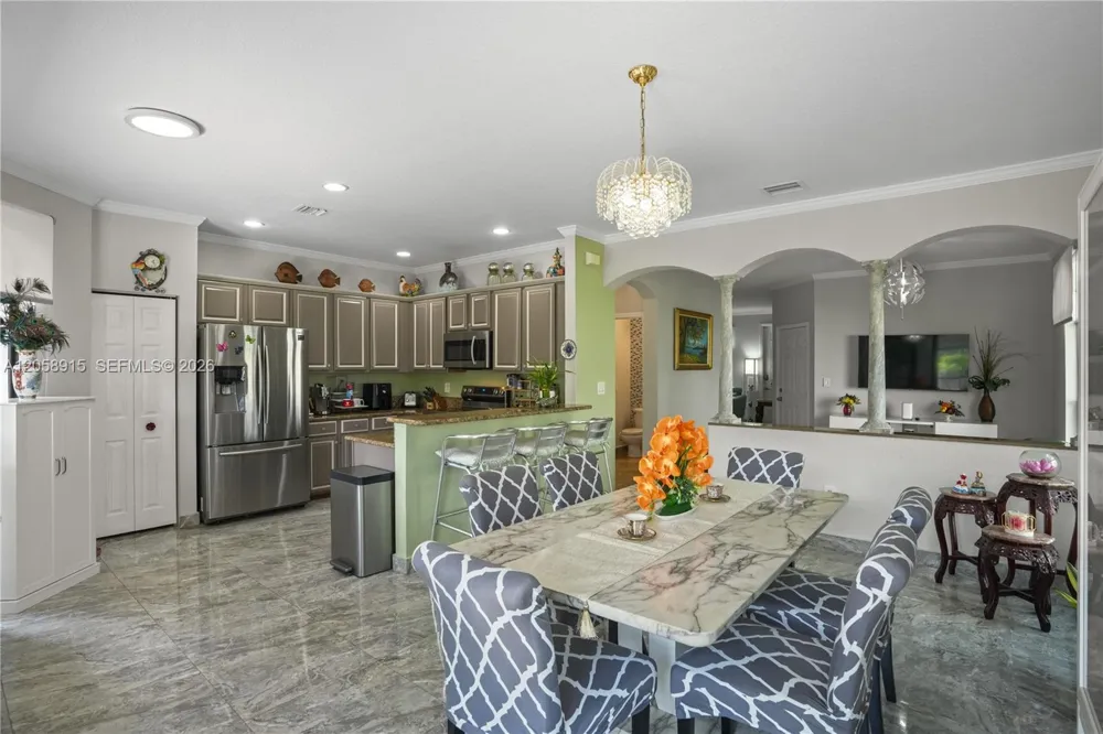 10341 NW 32nd Ter Doral, FL 33172