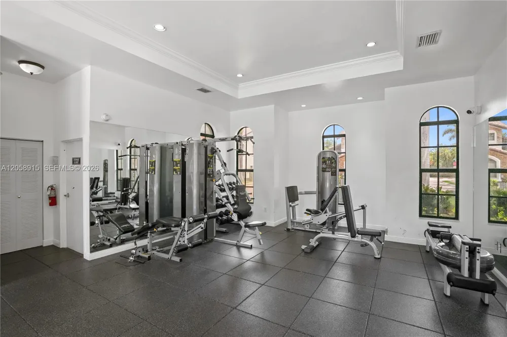 10341 NW 32nd Ter Doral, FL 33172