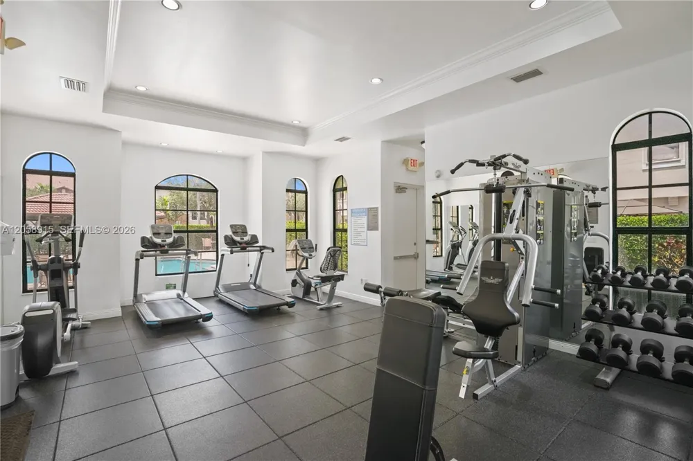 10341 NW 32nd Ter Doral, FL 33172