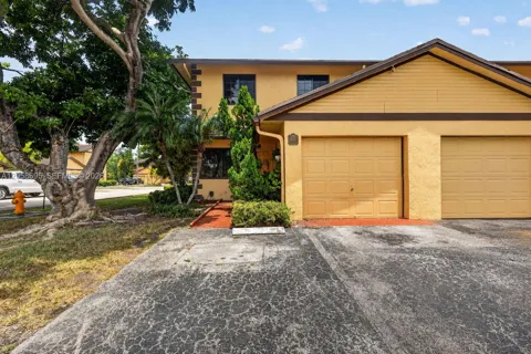 1130 NE 210th Ter